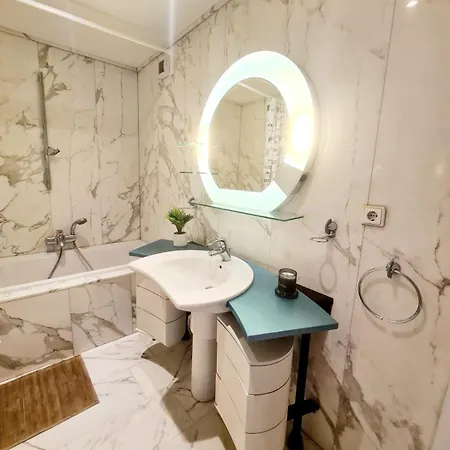 Апартаменты Ideal 1 Bedroom Close To The Train Station Люксембург
